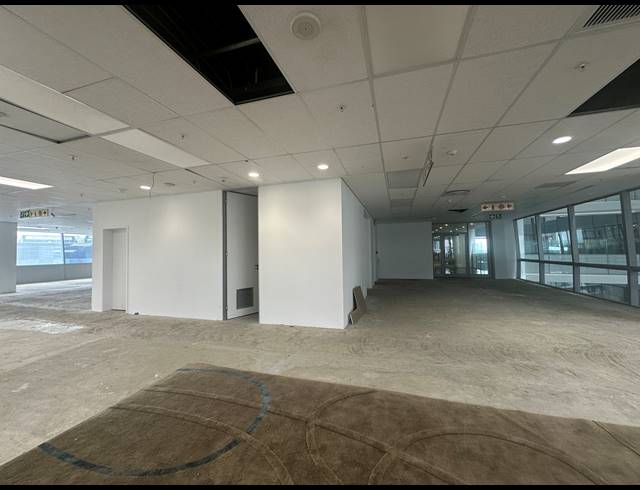 423M² OFFICE TO LET IN SANDTON CENTRAL